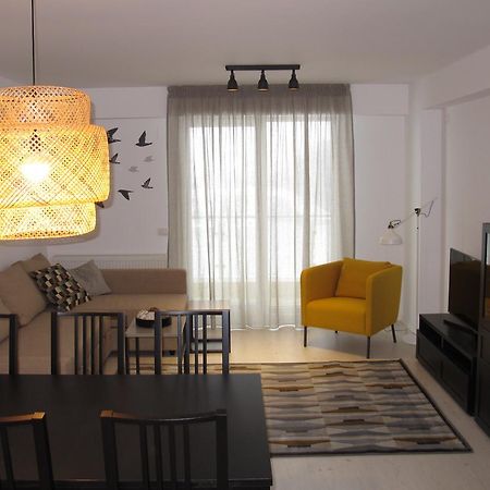 Airport Residence 2 โอโตเปนี ภายนอก รูปภาพ