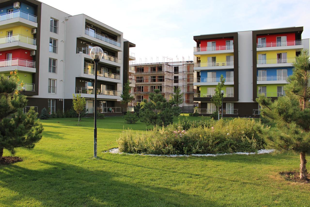Airport Residence 2 โอโตเปนี ภายนอก รูปภาพ