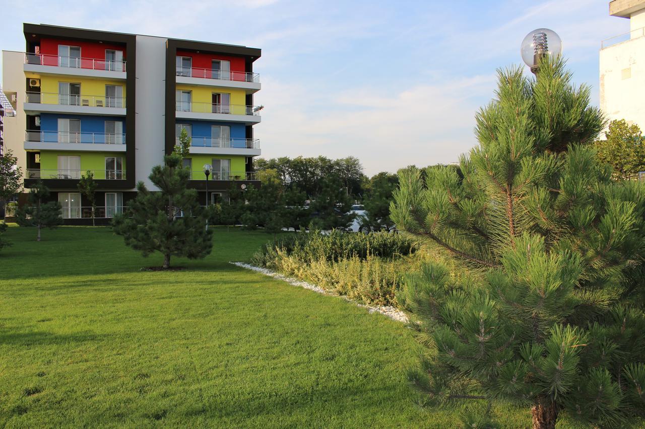 Airport Residence 2 โอโตเปนี ภายนอก รูปภาพ
