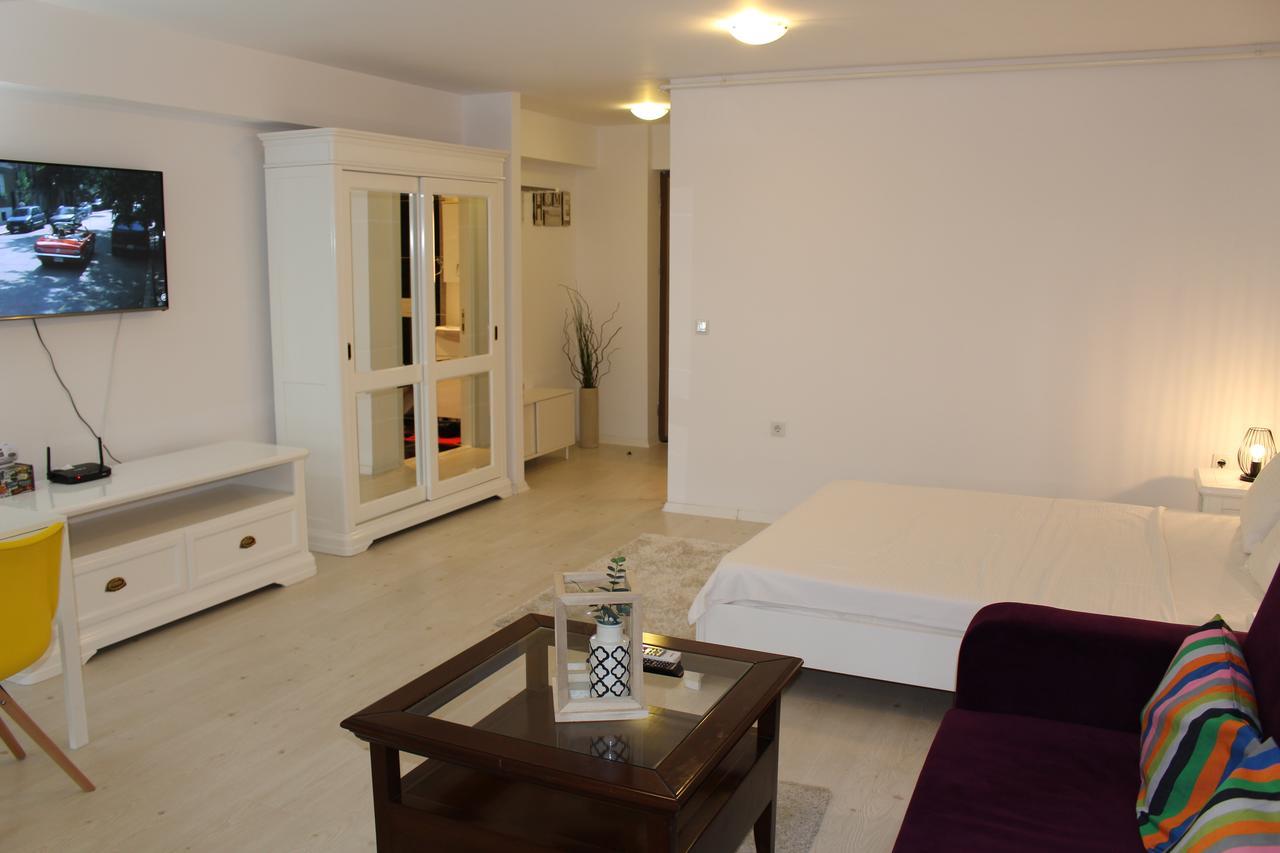 Airport Residence 2 โอโตเปนี ภายนอก รูปภาพ