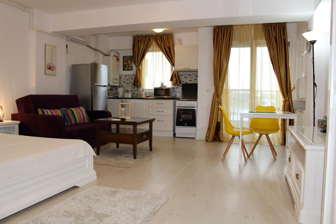Airport Residence 2 โอโตเปนี ภายนอก รูปภาพ