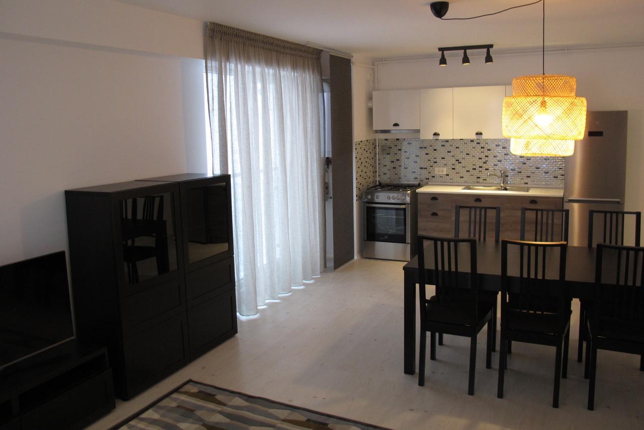Airport Residence 2 โอโตเปนี ภายนอก รูปภาพ