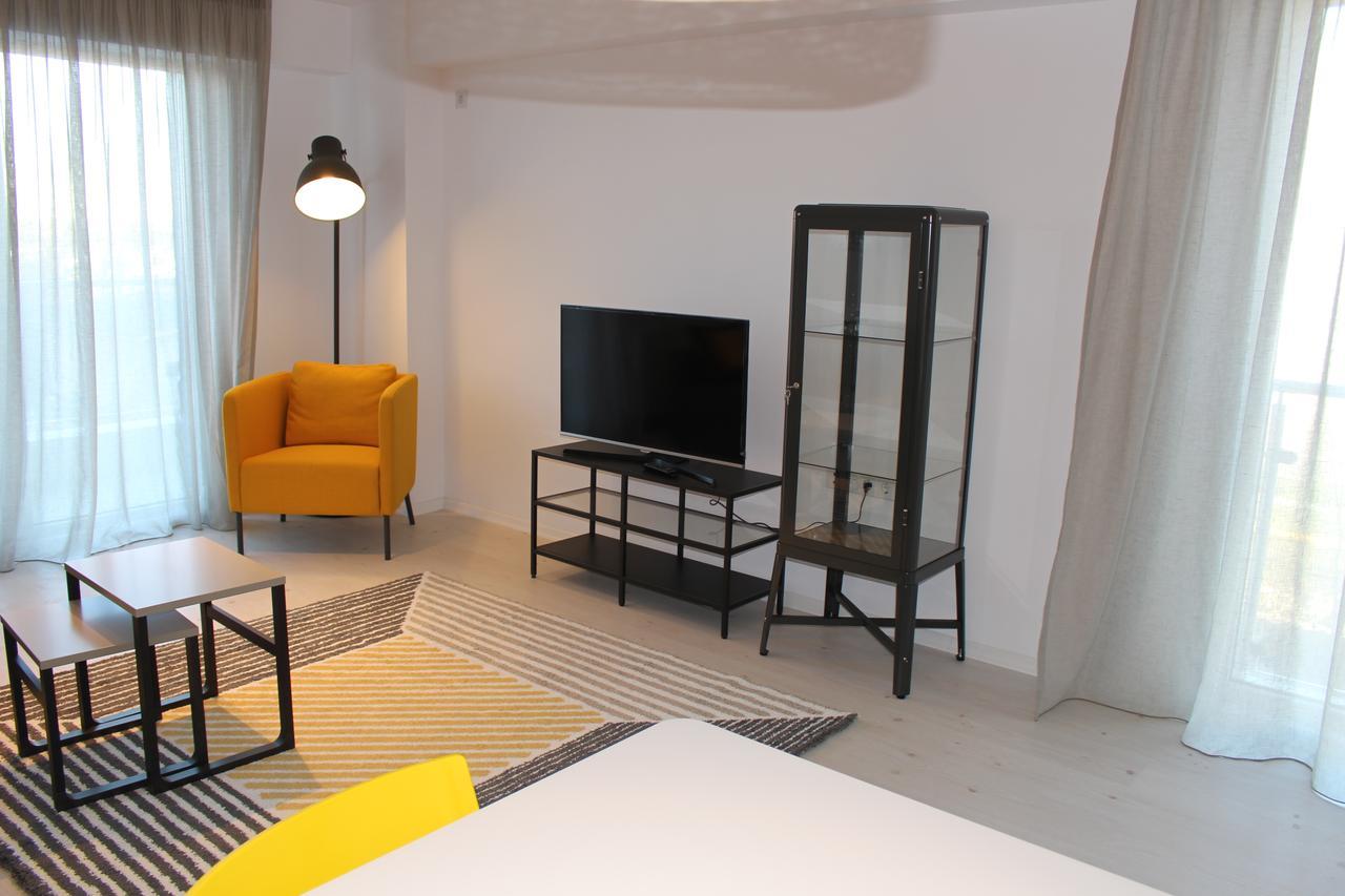 Airport Residence 2 โอโตเปนี ภายนอก รูปภาพ