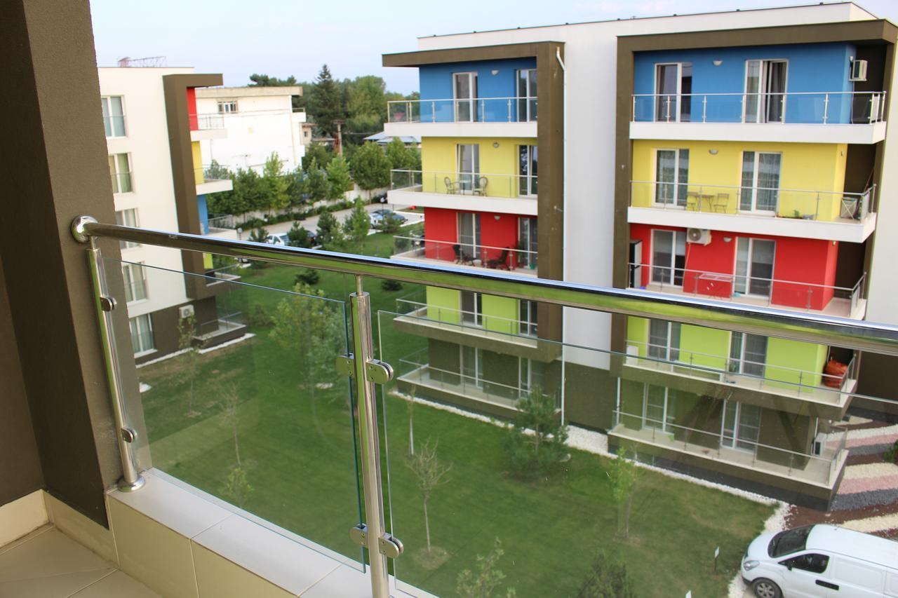 Airport Residence 2 โอโตเปนี ภายนอก รูปภาพ