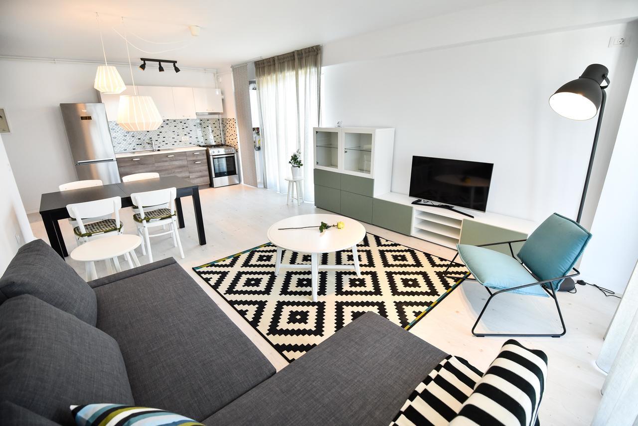 Airport Residence 2 โอโตเปนี ภายนอก รูปภาพ